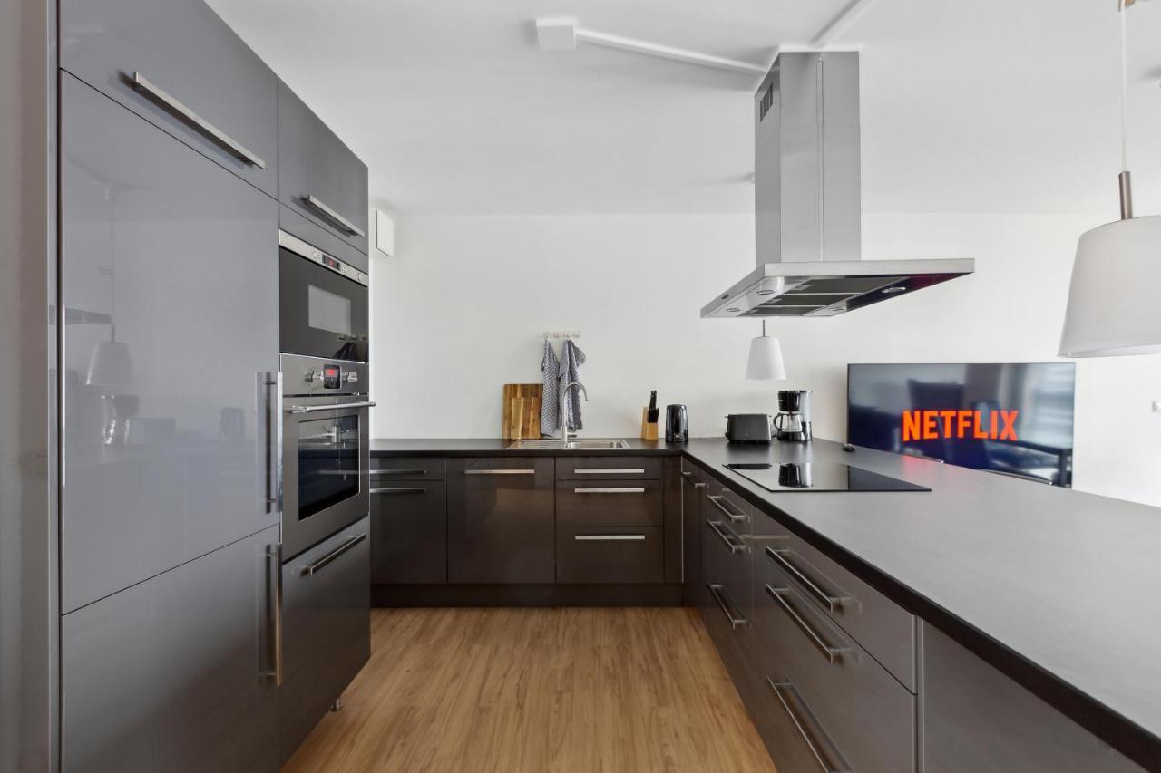 Eindrucksvolle Zwei-Zimmer-Wohnung Mit Balkon Und Grosser Kueche Leipzig Exterior photo