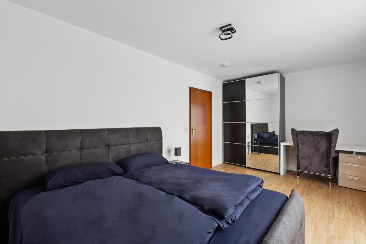 Eindrucksvolle Zwei-Zimmer-Wohnung Mit Balkon Und Grosser Kueche Leipzig Exterior photo